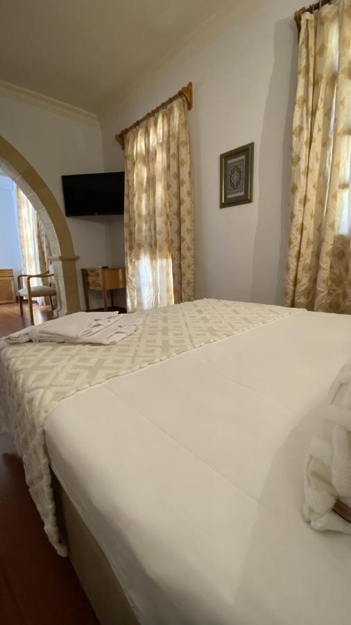 Bellapais Abbey Boutique Hotel Кирения Екстериор снимка
