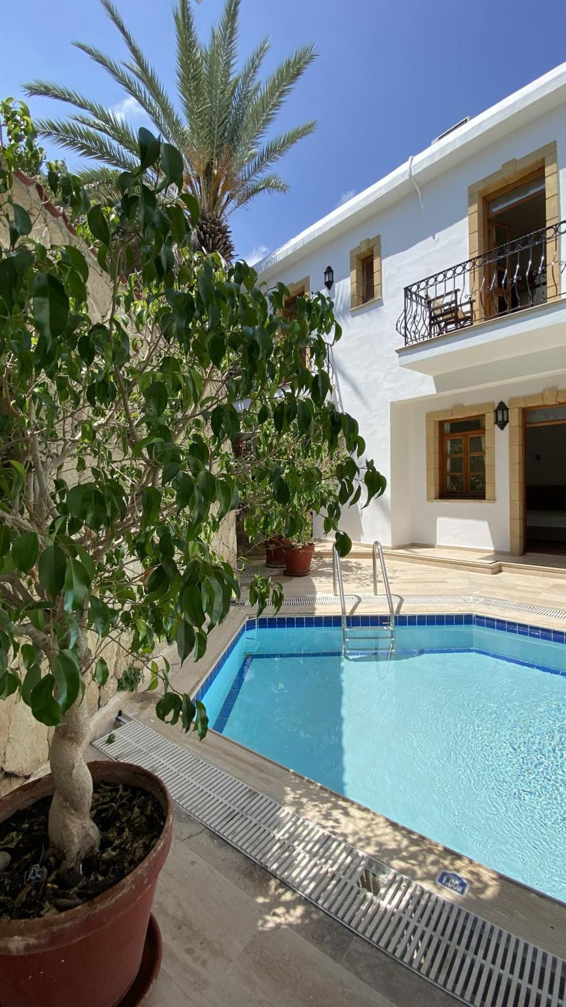 Bellapais Abbey Boutique Hotel Кирения Екстериор снимка